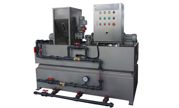 Flocculant injection device